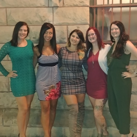 Meet your Posher, Rebecca - Picture 2 of 7